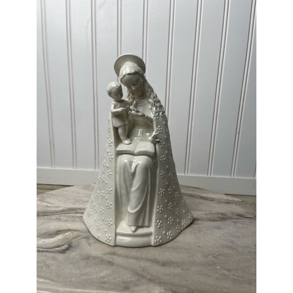 Goebel Hummel Flower Madonna Figurine 10/1 Virgin Mary Child Bird Used 9in Ivory